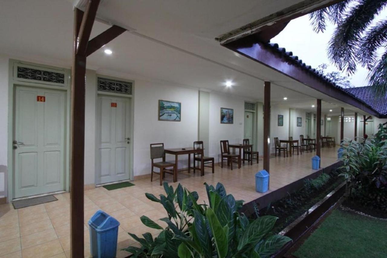 Hotel Besar Purwokerto Luaran gambar