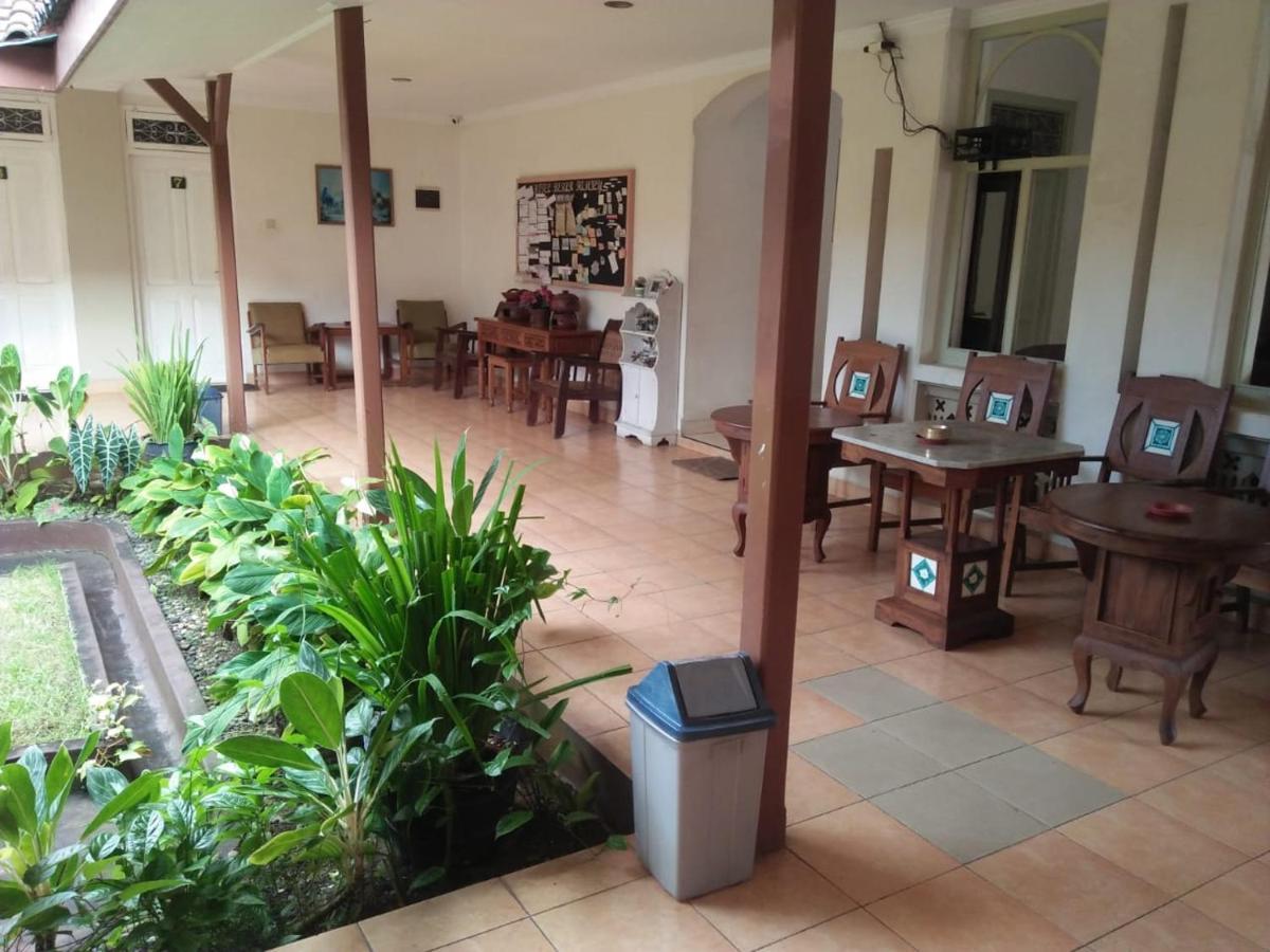 Hotel Besar Purwokerto Luaran gambar