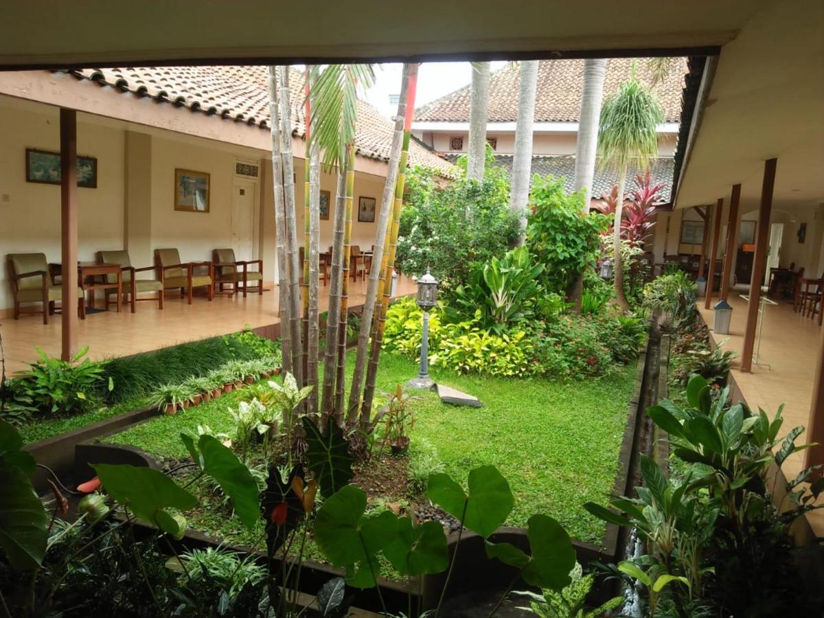Hotel Besar Purwokerto Luaran gambar