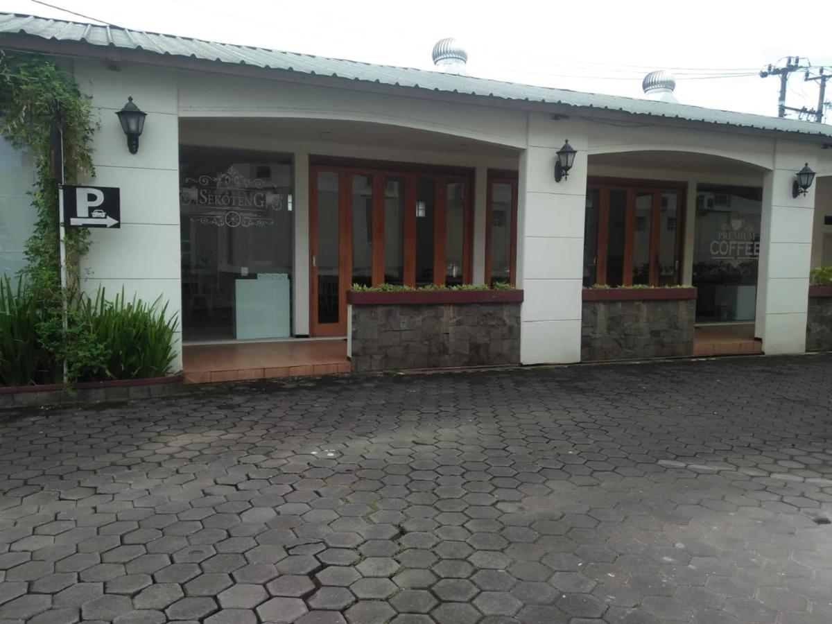 Hotel Besar Purwokerto Luaran gambar