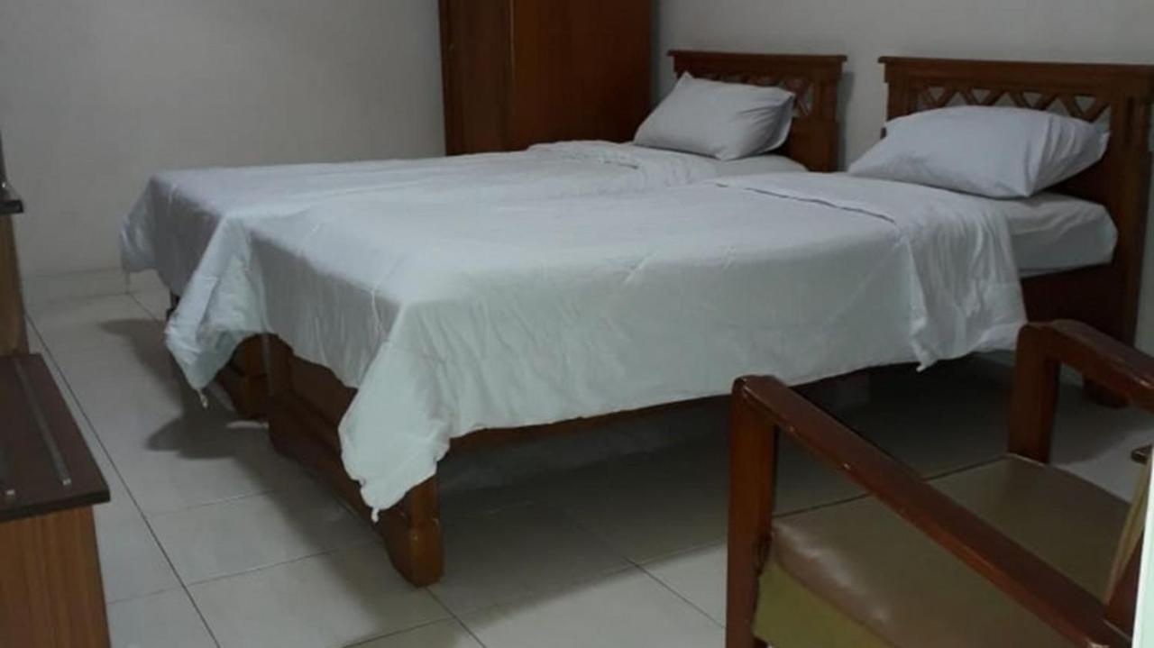 Hotel Besar Purwokerto Luaran gambar