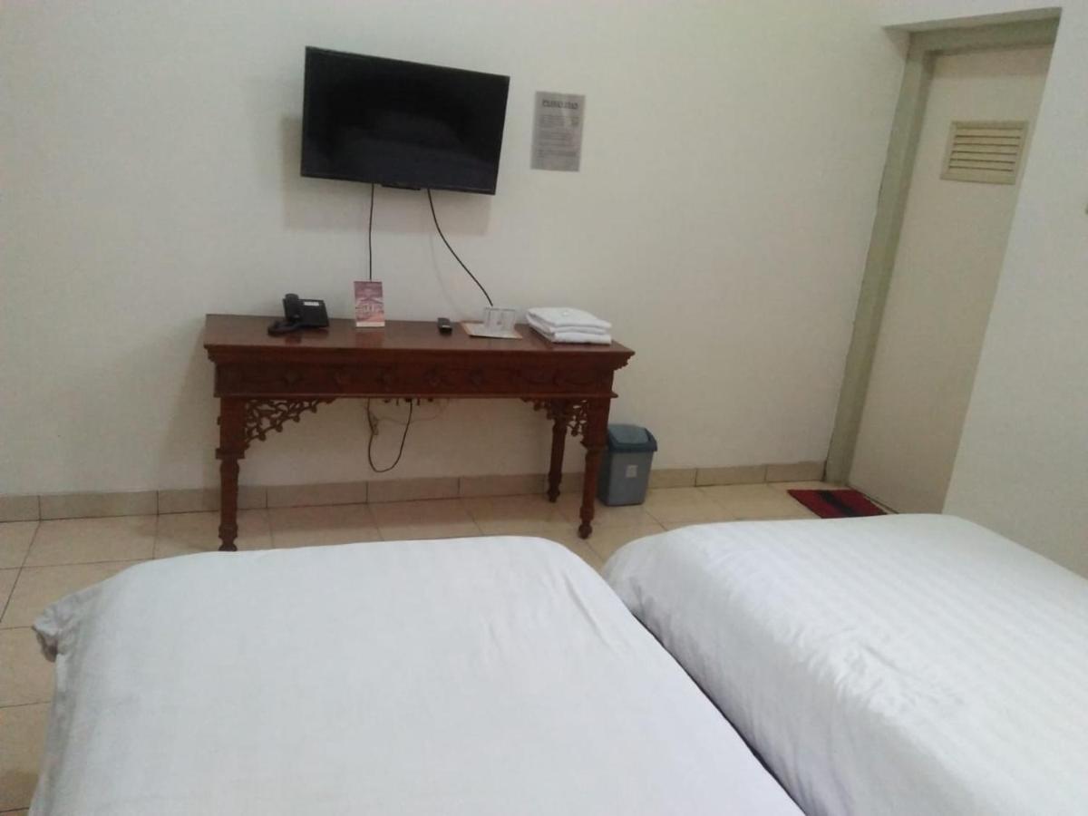 Hotel Besar Purwokerto Luaran gambar
