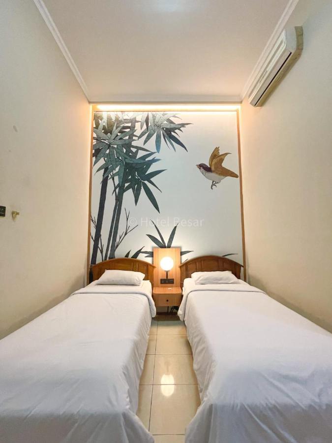 Hotel Besar Purwokerto Luaran gambar