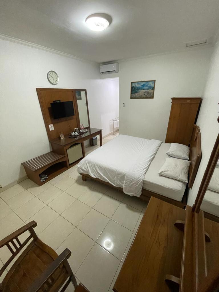Hotel Besar Purwokerto Luaran gambar