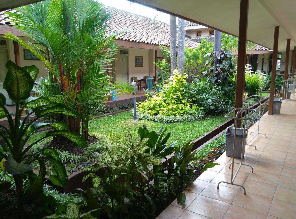 Hotel Besar Purwokerto Luaran gambar