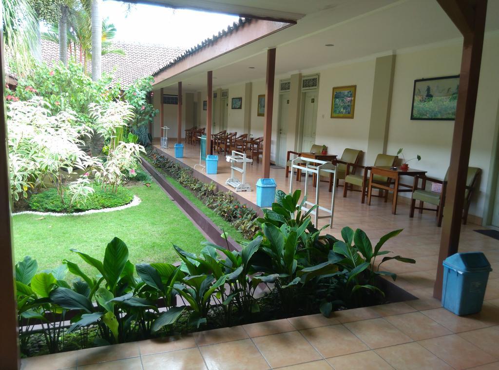 Hotel Besar Purwokerto Luaran gambar