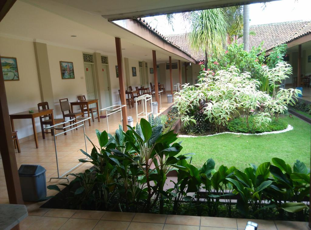 Hotel Besar Purwokerto Luaran gambar