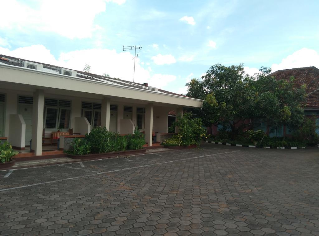 Hotel Besar Purwokerto Luaran gambar